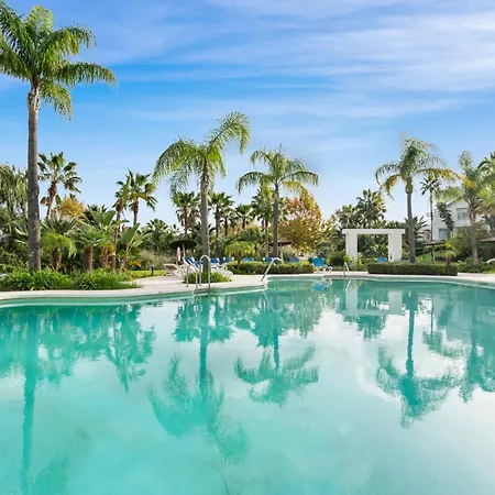 Luxury With Free Alcazaba Lagoon Access Appartement
