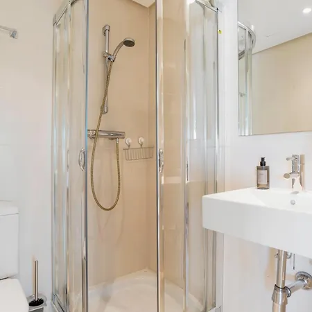 Luxury With Free Alcazaba Lagoon Access Apartment Estepona