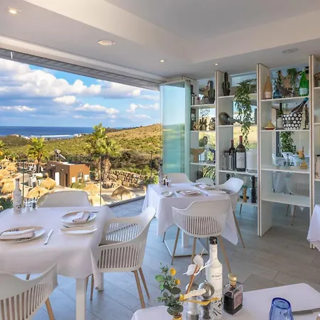 Luxury With Free Alcazaba Lagoon Access Apartment Estepona