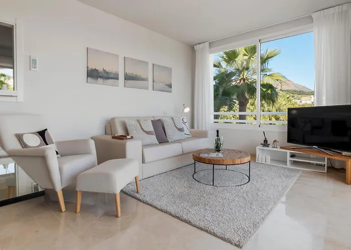 Luxury With Free Alcazaba Lagoon Access