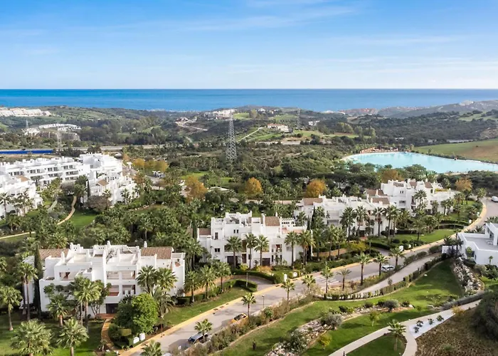 Luxury With Free Alcazaba Lagoon Access Apartment *