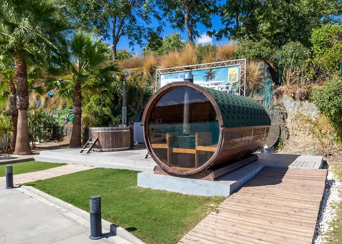 Luxury With Free Alcazaba Lagoon Access